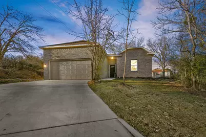 2441 Glen Garden Avenue, Fort Worth, TX 76119 - Photo 2