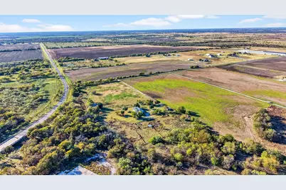 120 Vaughan, Tioga, TX 76271 - Photo 6