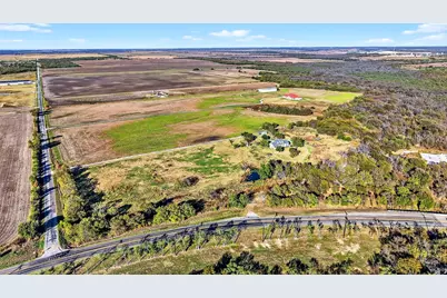 120 Vaughan, Tioga, TX 76271 - Photo 18