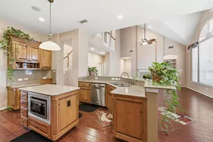 6796 Lakefront Dr, Grand Prairie, TX 75054 - Photo 10