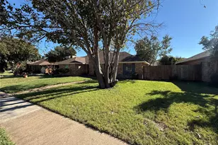 3515 Hilltop Ln, Plano, TX 75023 - Photo 2