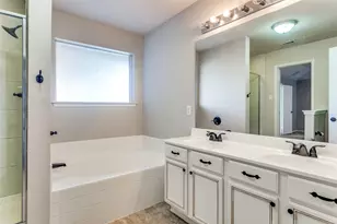 941 La Sierra Dr, Crowley, TX 76036 - Photo 14