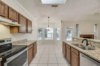 8113 Heritage Place Drive, Fort Worth, TX 76137 - Photo 4