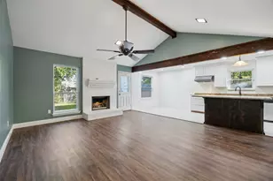 6805 Eagle Rock Dr, Fort Worth, TX 76133 - Photo 2