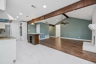 6805 Eagle Rock Dr, Fort Worth, TX 76133 - Photo 12