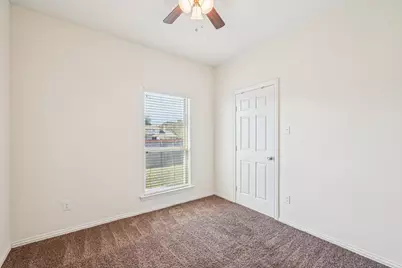 801 Cascade Drive, Glenn Heights, TX 75154 - Photo 10