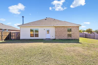 801 Cascade Drive, Glenn Heights, TX 75154 - Photo 16
