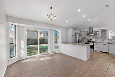 6328 Meadow Glen Drive, Arlington, TX 76018 - Photo 14