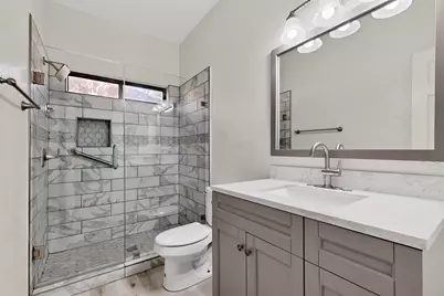 6328 Meadow Glen Drive, Arlington, TX 76018 - Photo 18