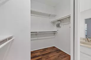 6328 Meadowglen Dr, Arlington, TX 76018 - Photo 40