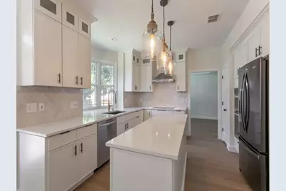 1041 Woodbriar Drive, Grapevine, TX 76051 - Photo 12