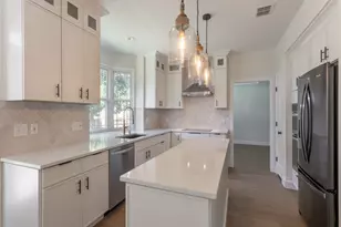 1041 Woodbriar Dr, Grapevine, TX 76051 - Photo 12