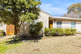 2919 Maple Springs Blvd, Dallas, TX 75235 - Photo 4