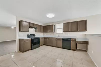 602 Ambarella Street, Arlington, TX 76002 - Photo 6