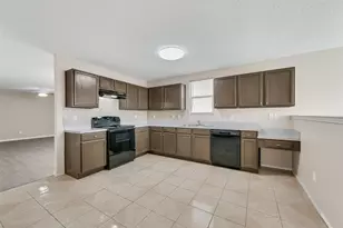 602 Ambarella St, Arlington, TX 76002 - Photo 6