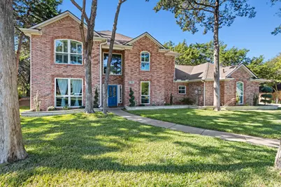 827 Knoll Manor Court, Cedar Hill, TX 75104 - Photo 1