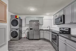 929 Hall St, Lancaster, TX 75146 - Photo 8