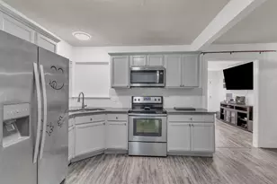 929 Hall St, Lancaster, TX 75146 - Photo 10