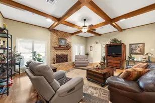 1300 Mesa Verde Dr, Waco, TX 76712 - Photo 10