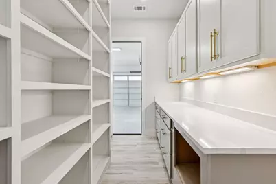 2016 Vanderbilt Drive, Weatherford, TX 76088 - Photo 10