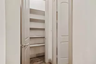 1021 Pavillion St, Dallas, TX 75204 - Photo 8