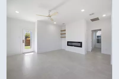 1254 E Jefferson Avenue, Fort Worth, TX 76104 - Photo 8