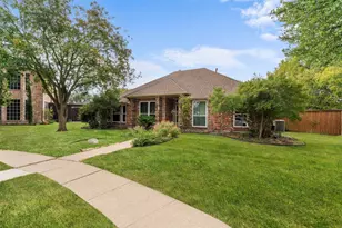 6306 Debbie Cir, Rowlett, TX 75089 - Photo 2