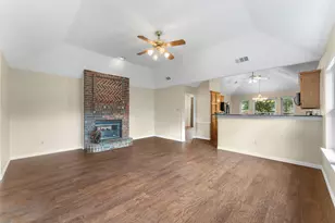 6306 Debbie Cir, Rowlett, TX 75089 - Photo 6