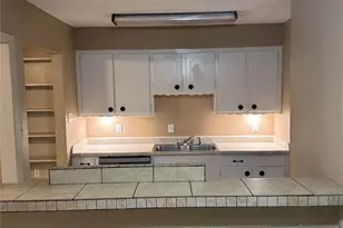 1904 W Sanford St, Arlington, TX 76012 - Photo 8