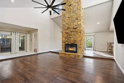 704 Timberview Court N, Fort Worth, TX 76112 - Photo 8