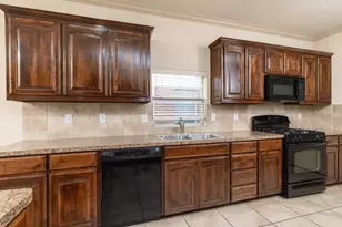 5933 Missy Ln, Fort Worth, TX 76131 - Photo 16