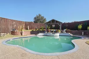 1400 Diorio Dr, Lewisville, TX 75067 - Photo 14