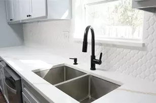 2009 Clark Trail, Grand Prairie, TX 75052 - Photo 14