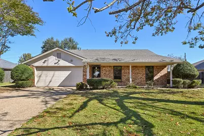 1209 Stonelake Drive, Cleburne, TX 76033 - Photo 2