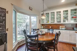 921 Overhill Dr, Bedford, TX 76022 - Photo 10