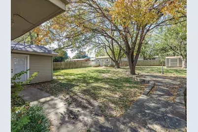 1104 Coffield Street, Bowie, TX 76230 - Photo 32