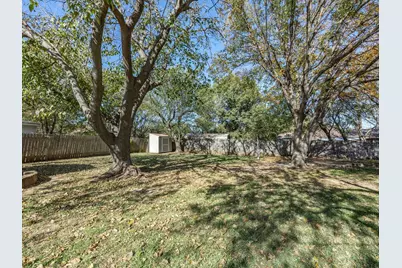 1104 Coffield Street, Bowie, TX 76230 - Photo 36