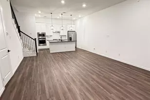 9943 Hennings St, Irving, TX 75063 - Photo 4