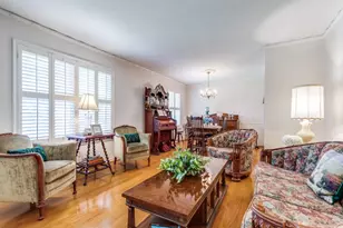 7637 El Pensador Dr, Dallas, TX 75248 - Photo 4