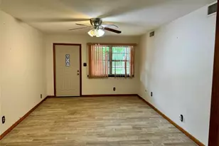 580 33rd St SE, Paris, TX 75460 - Photo 2