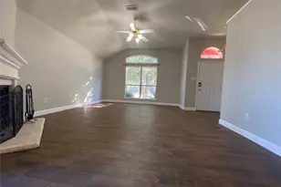 318 Alpine Dr, Weatherford, TX 76086 - Photo 6