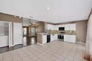 2305 Jamie Dr, Garland, TX 75040 - Photo 10