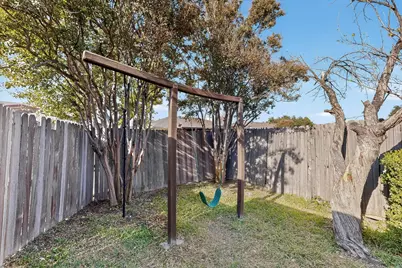 2305 Jamie Drive, Garland, TX 75040 - Photo 32