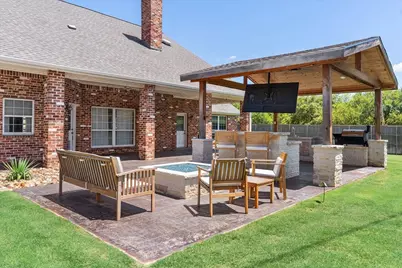 708 Canyon Creek Trail, Fort Worth, TX 76112 - Photo 2