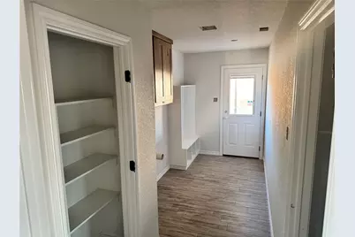 1012 Morgan Court, Springtown, TX 76082 - Photo 4