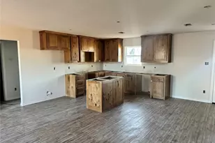 1012 Morgan Ct, Springtown, TX 76082 - Photo 2