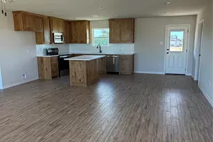 1012 Morgan Ct, Springtown, TX 76082 - Photo 4