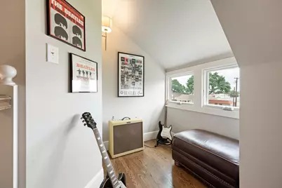 404 E Wall Street, Grapevine, TX 76051 - Photo 30