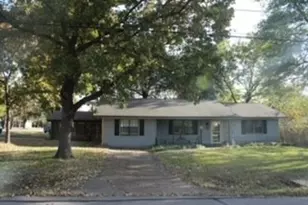 308 E 8th St, Kemp, TX 75143 - Photo 4