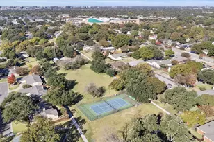 15655 Regal Hill Cir, Dallas, TX 75248 - Photo 36